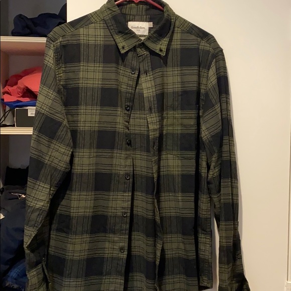 Green Flannel Long Sleeve Button Down Shirt - Picture 1 of 2